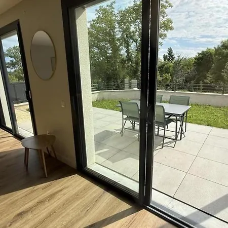 Des Jardins A - 4 Pers, Animaux, Parking - Fr-1-489-596 *