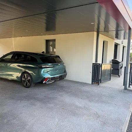 Des Jardins A - 4 Pers, Animaux, Parking - Fr-1-489-596 Bressolles