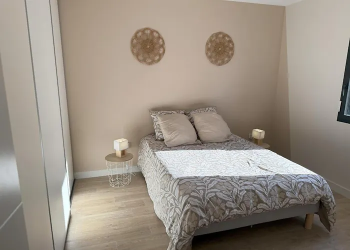 Des Jardins A - 4 Pers, Animaux, Parking - Fr-1-489-596 * Bressolles (Allier)